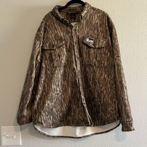 Banded Shackat Camo Button Front Shirt size Large